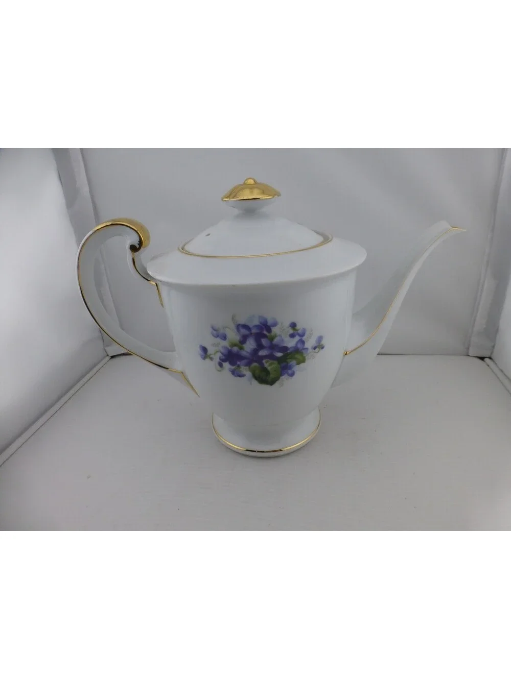 UCAGCO China White Teapot Purple Violets Gold Trim Made in Japan Floral - H2